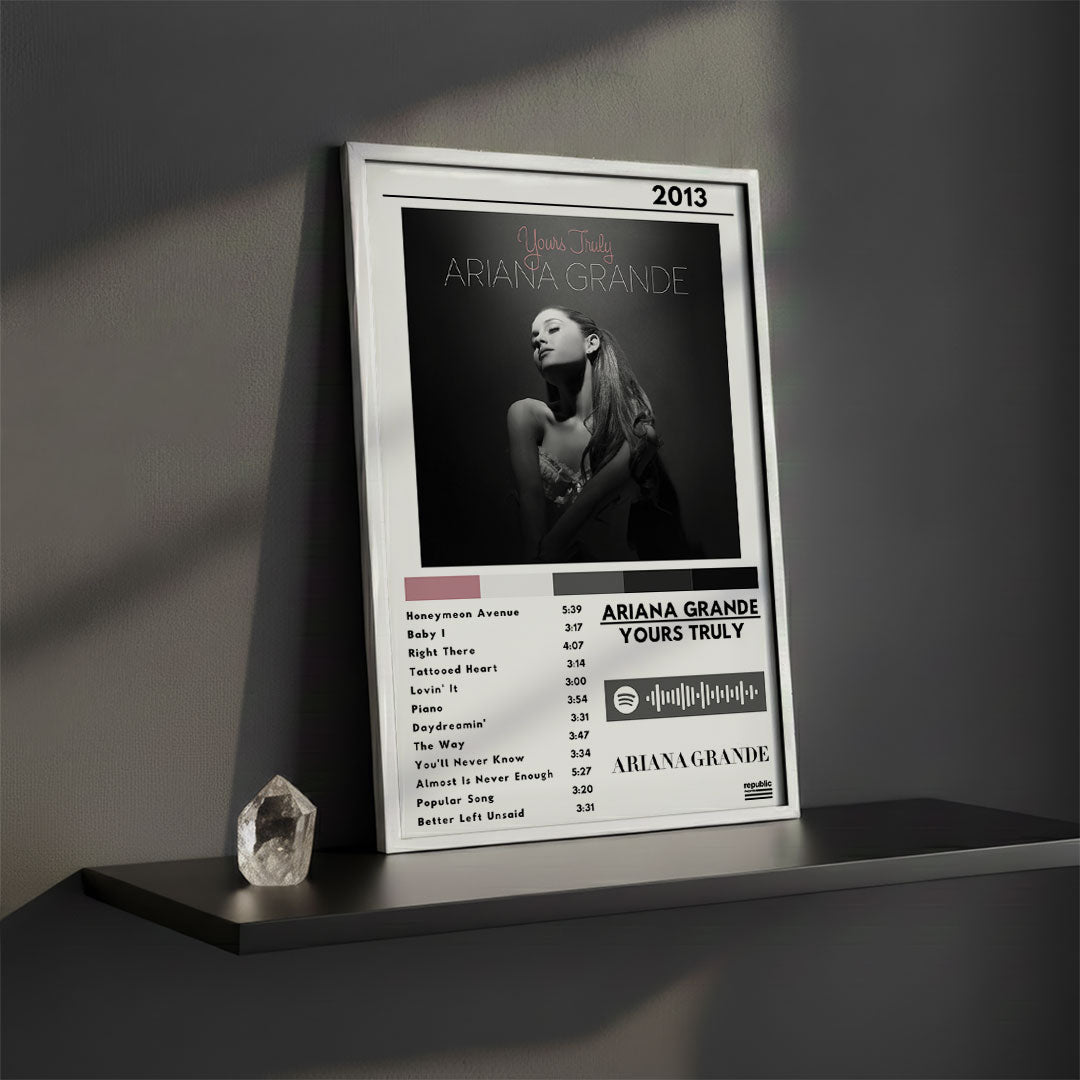 Cuadro Ariana Grande - Yours Truly - Catarsis Visual